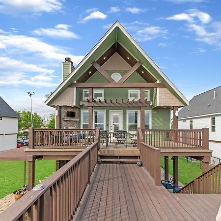 Luxury Waterfront Home Family And Pet Friendly Near Surfside Beach 11 Mins ฟรีพอร์ต ภายนอก รูปภาพ