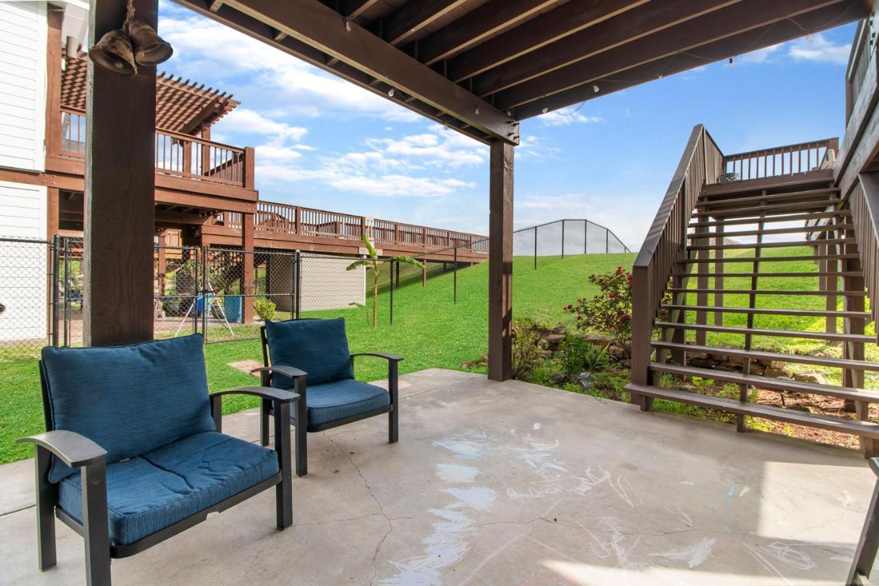 Luxury Waterfront Home Family And Pet Friendly Near Surfside Beach 11 Mins ฟรีพอร์ต ภายนอก รูปภาพ