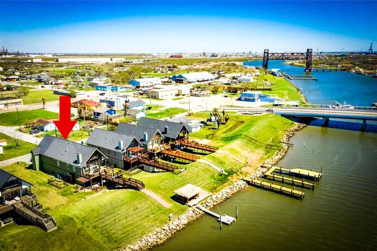Luxury Waterfront Home Family And Pet Friendly Near Surfside Beach 11 Mins ฟรีพอร์ต ภายนอก รูปภาพ
