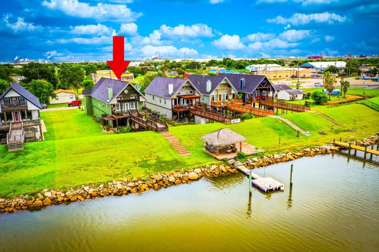 Luxury Waterfront Home Family And Pet Friendly Near Surfside Beach 11 Mins ฟรีพอร์ต ภายนอก รูปภาพ