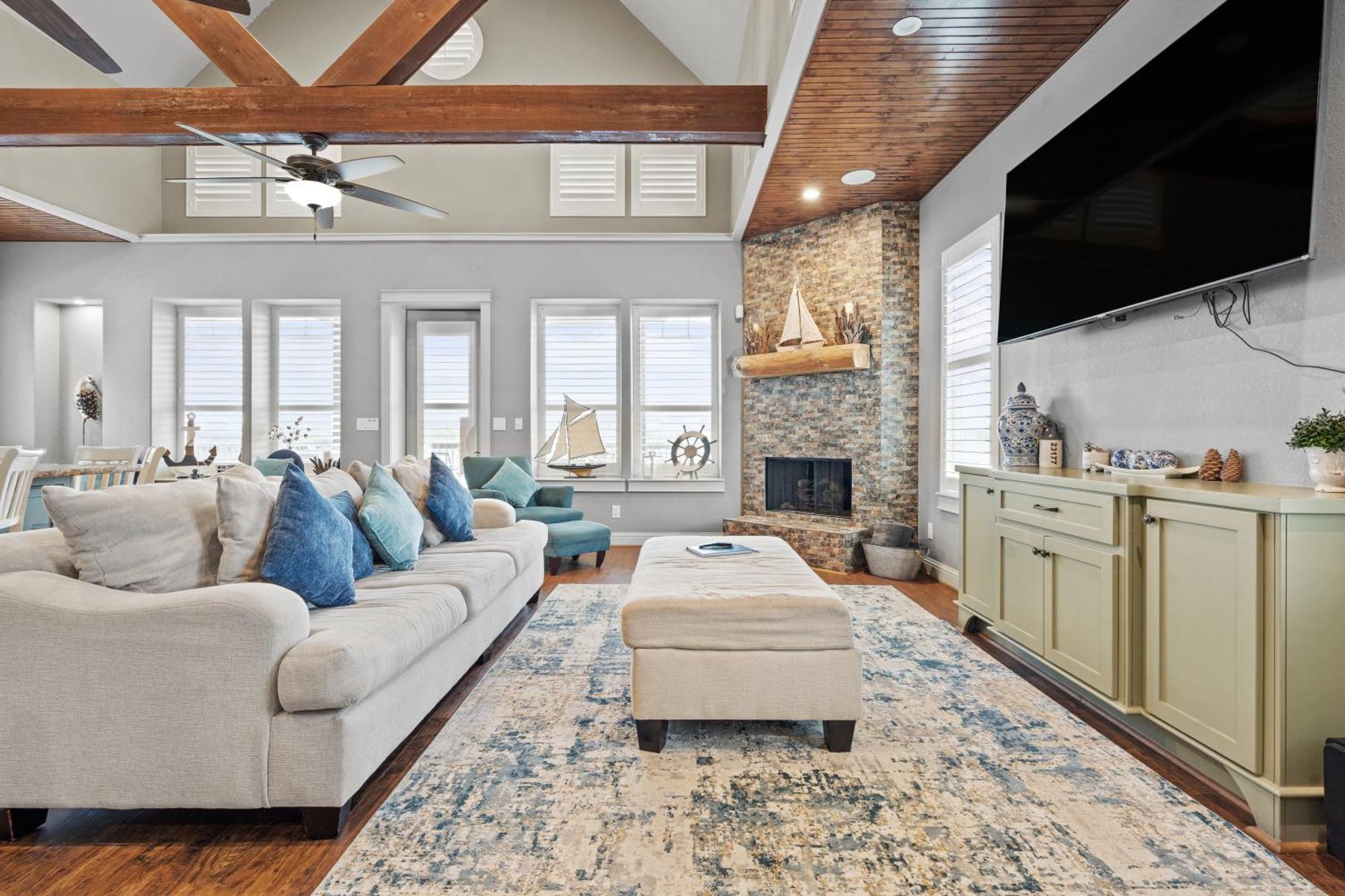 Luxury Waterfront Home Family And Pet Friendly Near Surfside Beach 11 Mins ฟรีพอร์ต ภายนอก รูปภาพ